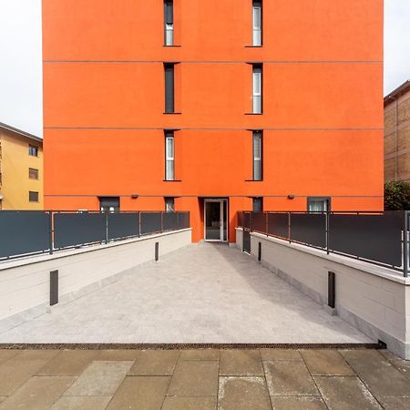 Comfy Apt With Private Parking & Balcony Milaan Buitenkant foto