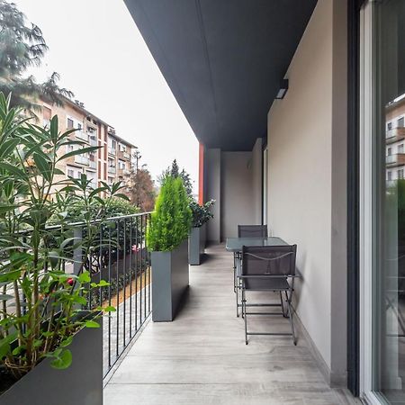 Comfy Apt With Private Parking & Balcony Milaan Buitenkant foto