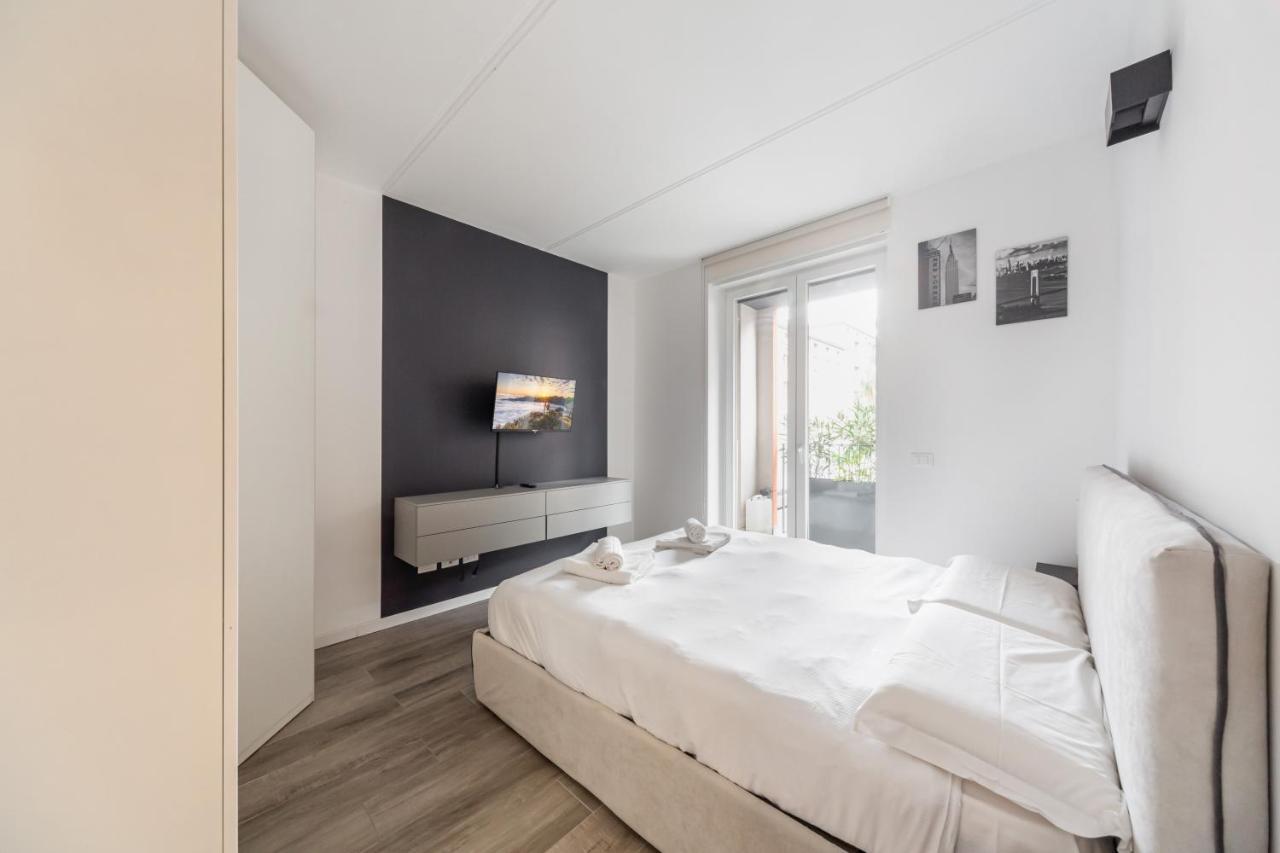Comfy Apt With Private Parking & Balcony Milaan Buitenkant foto