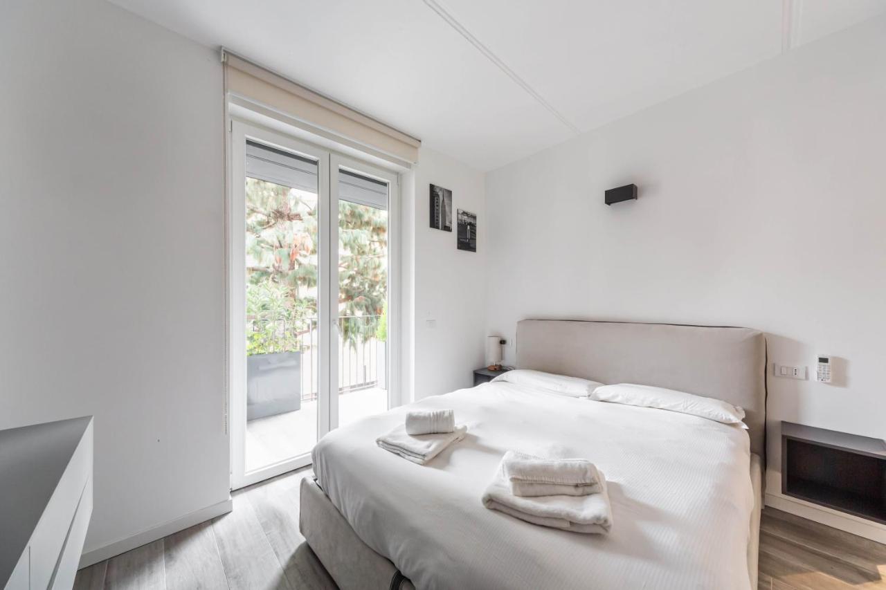 Comfy Apt With Private Parking & Balcony Milaan Buitenkant foto